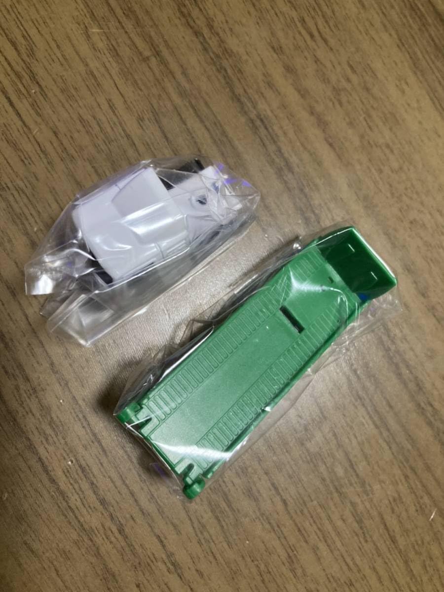 Amazon.co.jp: ポケットトミカ 特殊搬送トレーラーセット P060/061